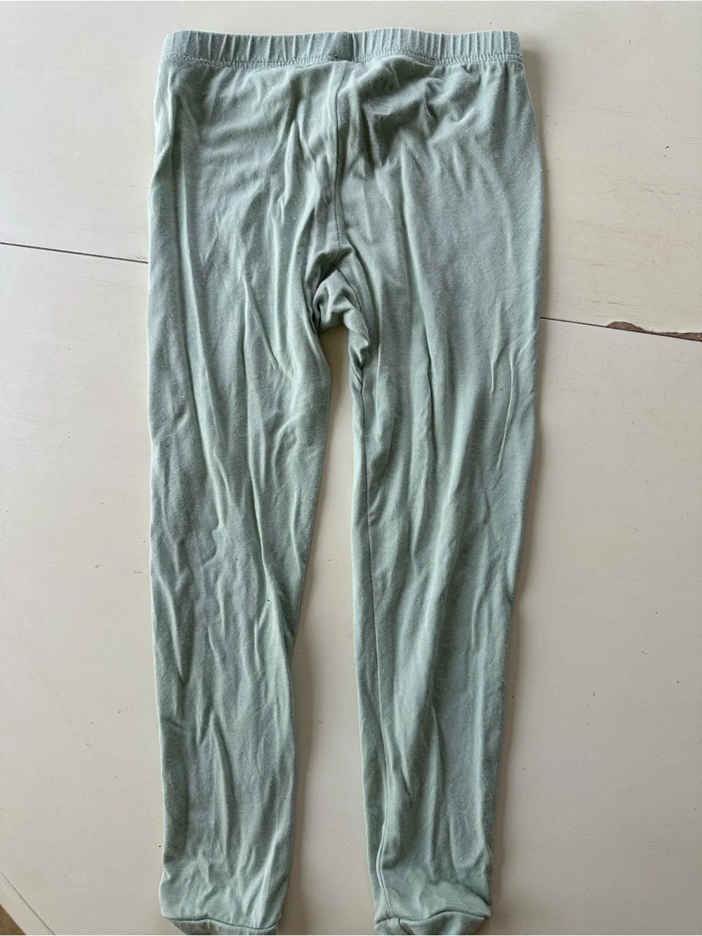 Kyte Baby two piece long sleeve pajamas Size: 4T